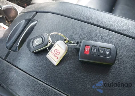 2019 Toyota Highlander Xle из США, поврежденный, VIN 5TDJZRFH9KS917580